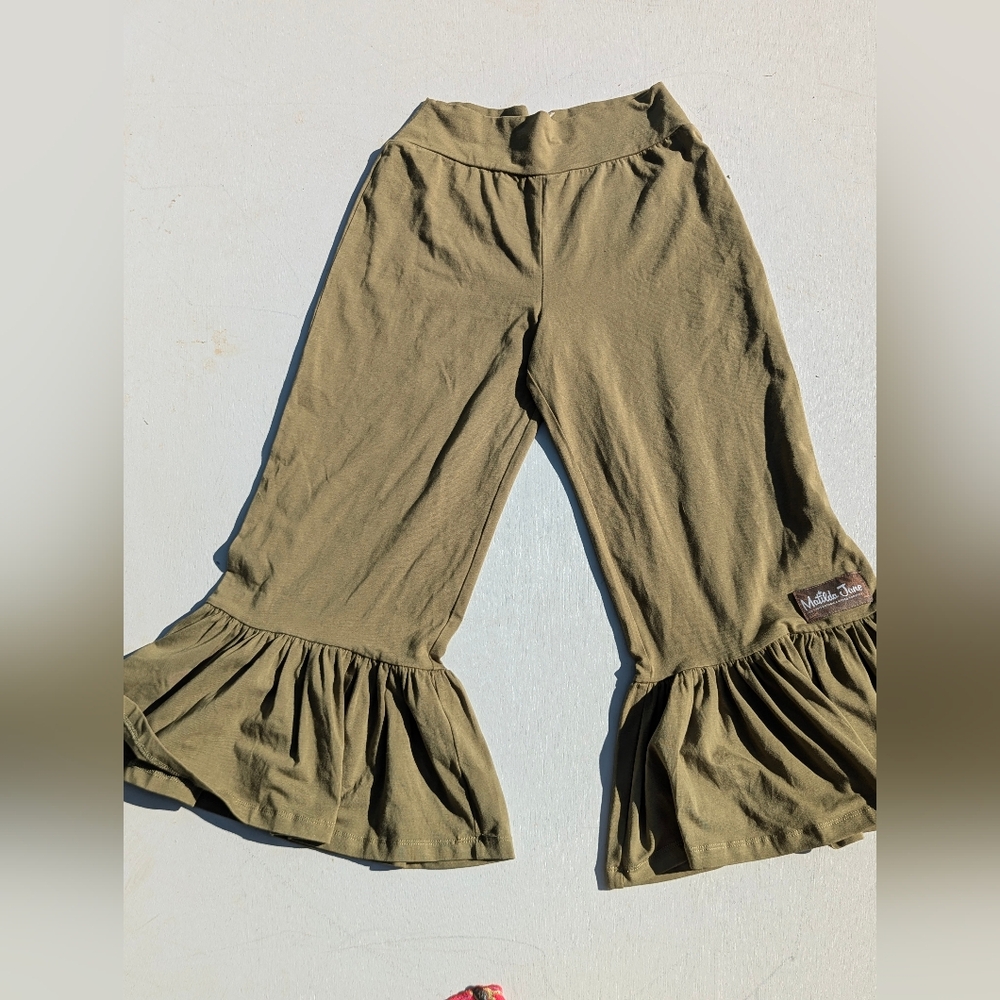 Matilda Jane Green Casual Ruffle Hem Bottoms